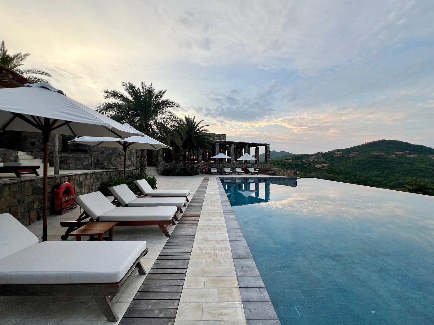 Zannier Bai San Hô (Hill Pool Villa) image 9