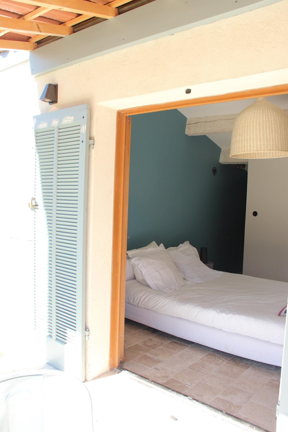 Authentic Family Home for a Successful Vacation in a Peaceful Setting image 4