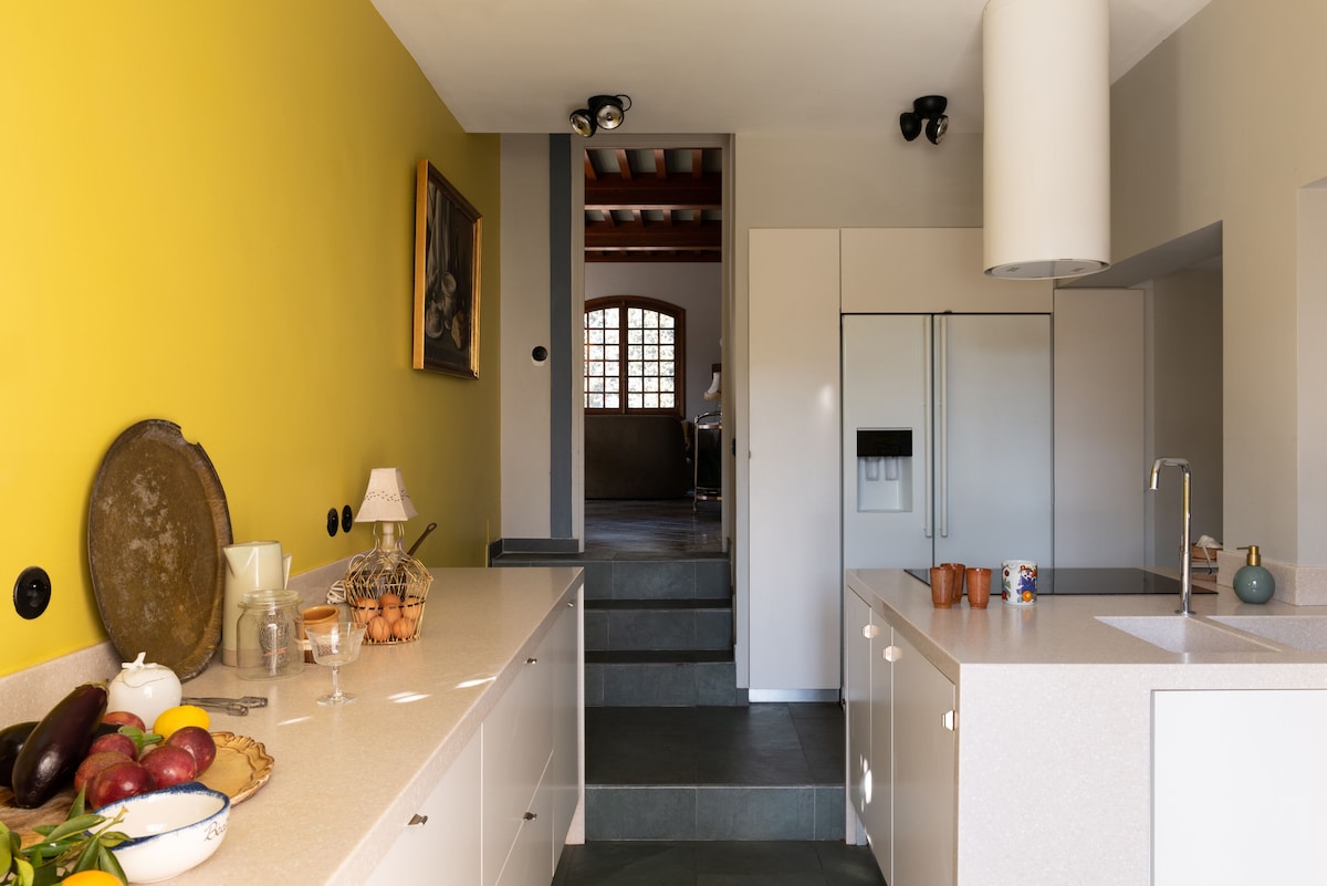 Authentic Family Home for a Successful Vacation in a Peaceful Setting image 7