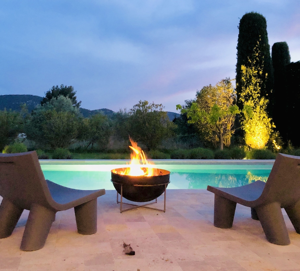 Authentic Family Home for a Successful Vacation in a Peaceful Setting image 8