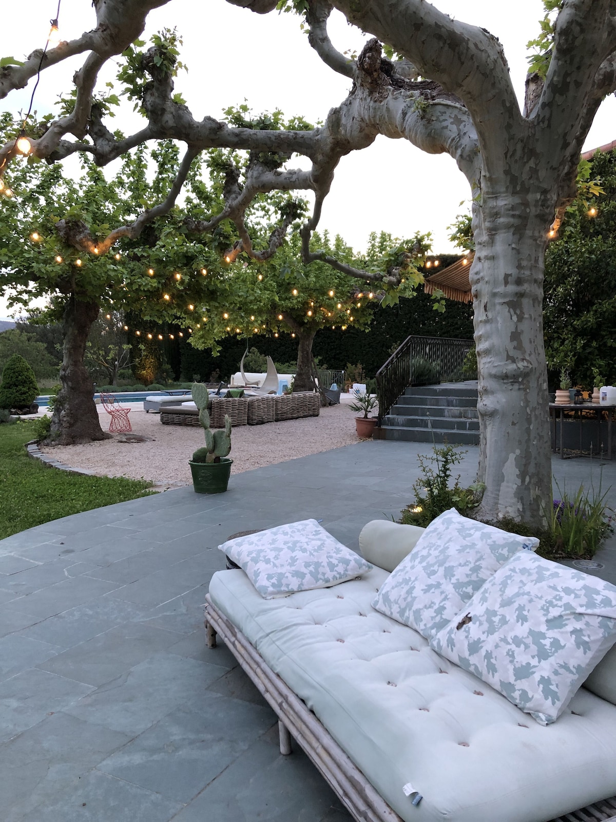 Authentic Family Home for a Successful Vacation in a Peaceful Setting image 9