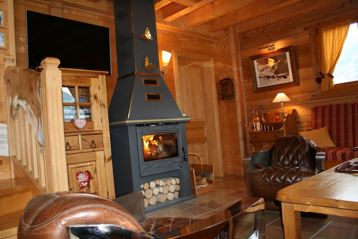 Chalet de Prestige Jacuzzi image 1