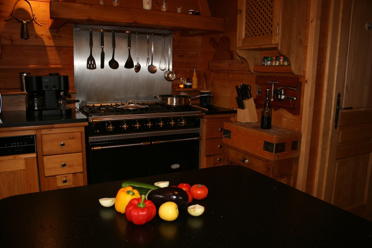 Chalet de Prestige Jacuzzi image 3