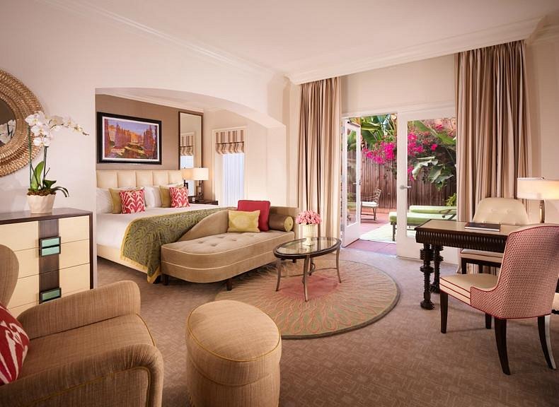 The Beverly Hills Hotel (Superior King Room) image 3