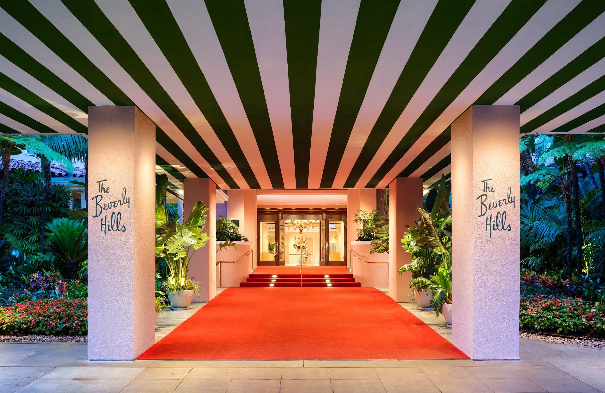 The Beverly Hills Hotel (Superior King Room) image 10