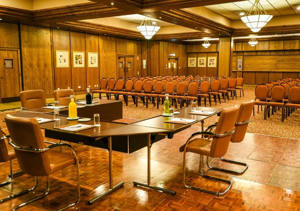 Cairndale Hotel & Spa (Cozy Room) image 6