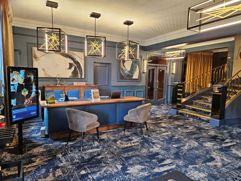 Cairndale Hotel & Spa (Cozy Room) image 7