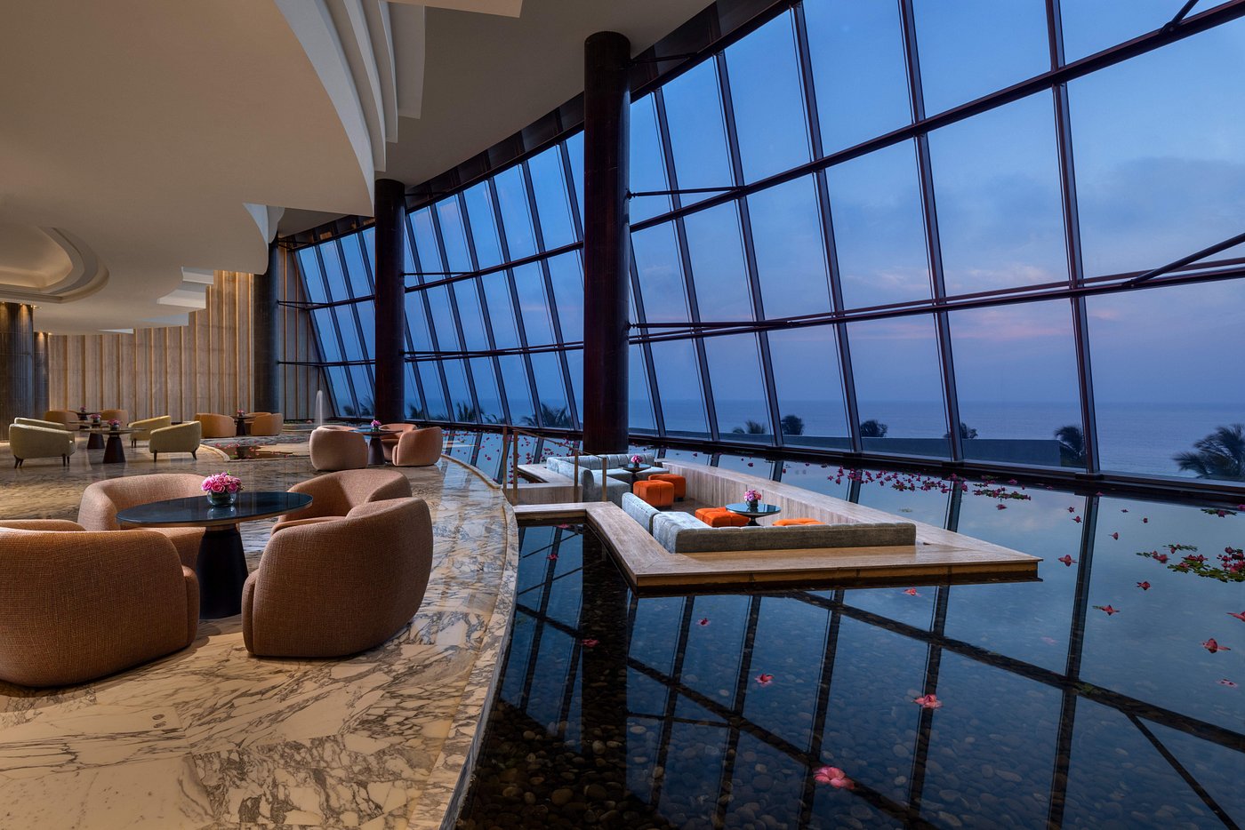 ITC Ratnadipa, (Room with City View) image 3