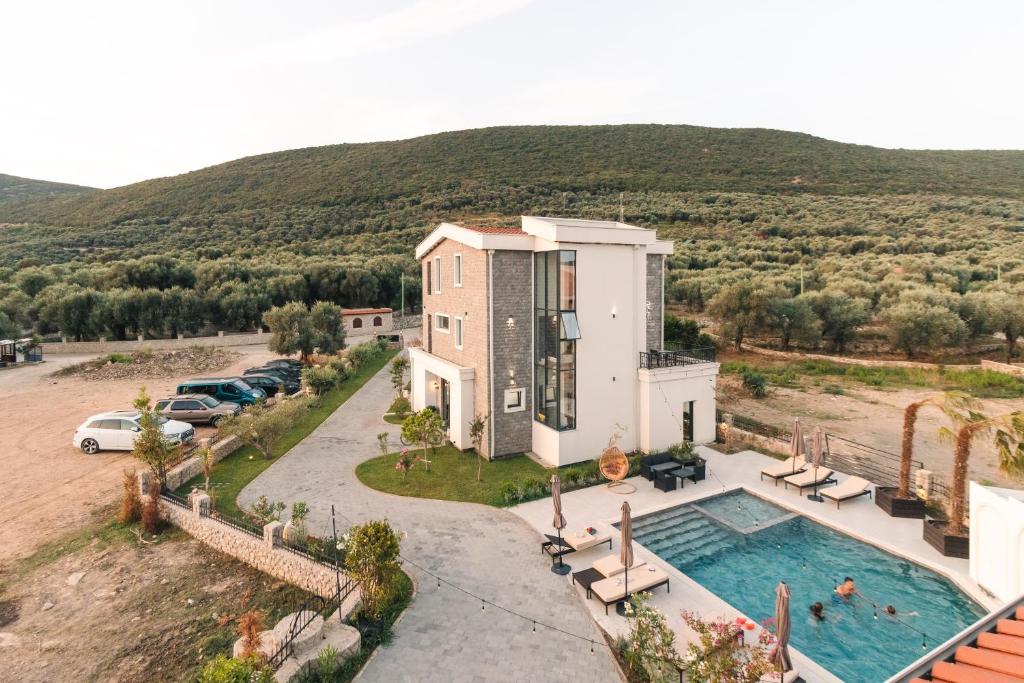 Carolea Villas (Standard Room) image 9
