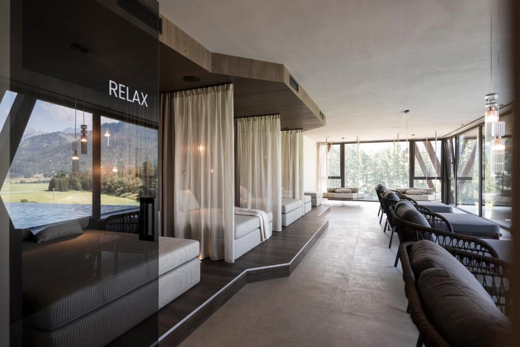 Hotel Patris (Suite)
 image 2