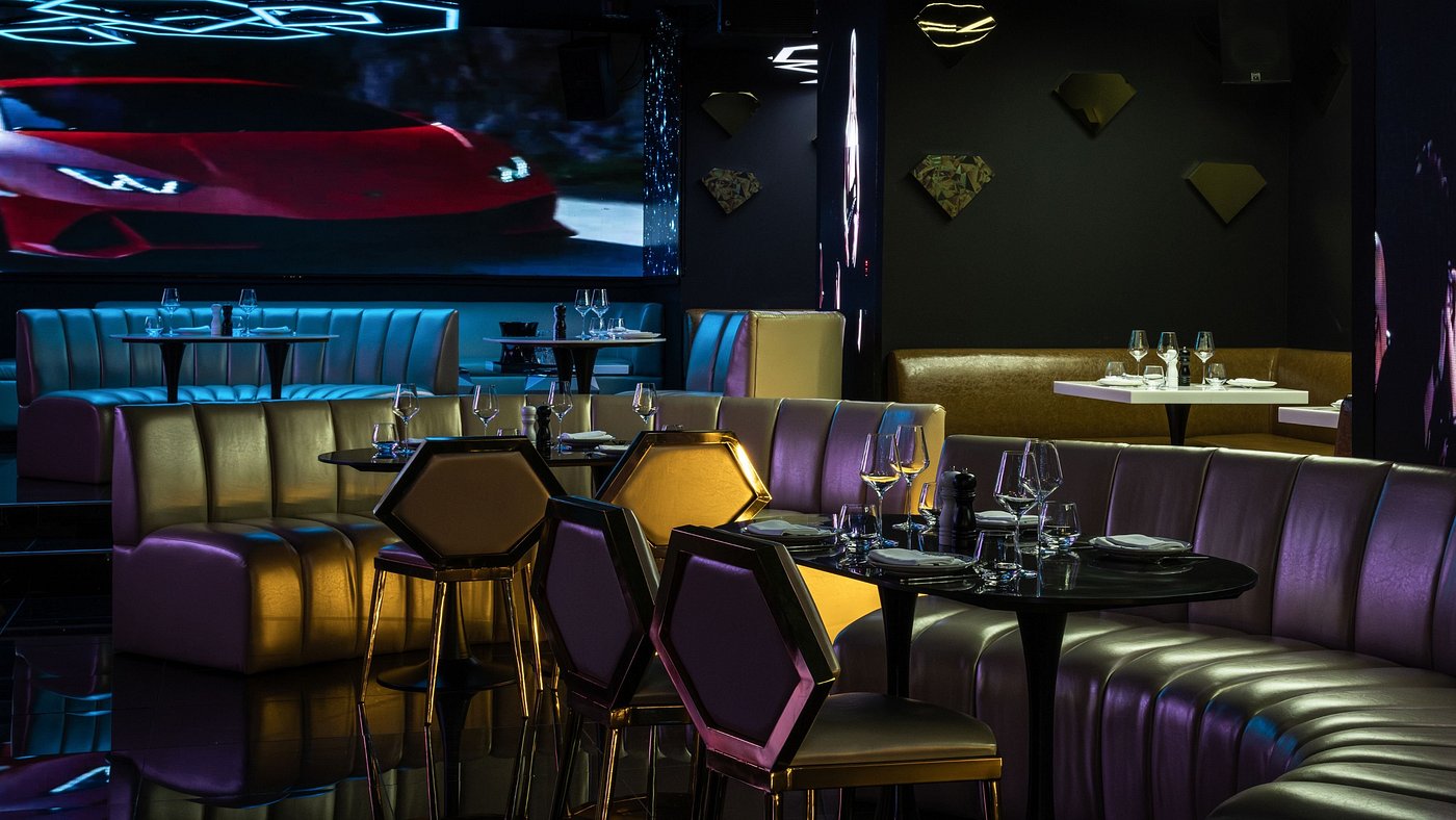 Voco Dubai (Premium King Room with Skyline View) image 5