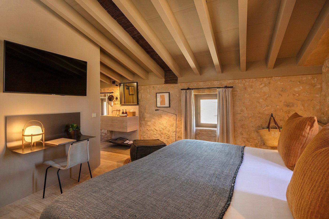 Can Aulí Retreat (Suite with Terrace) image 2