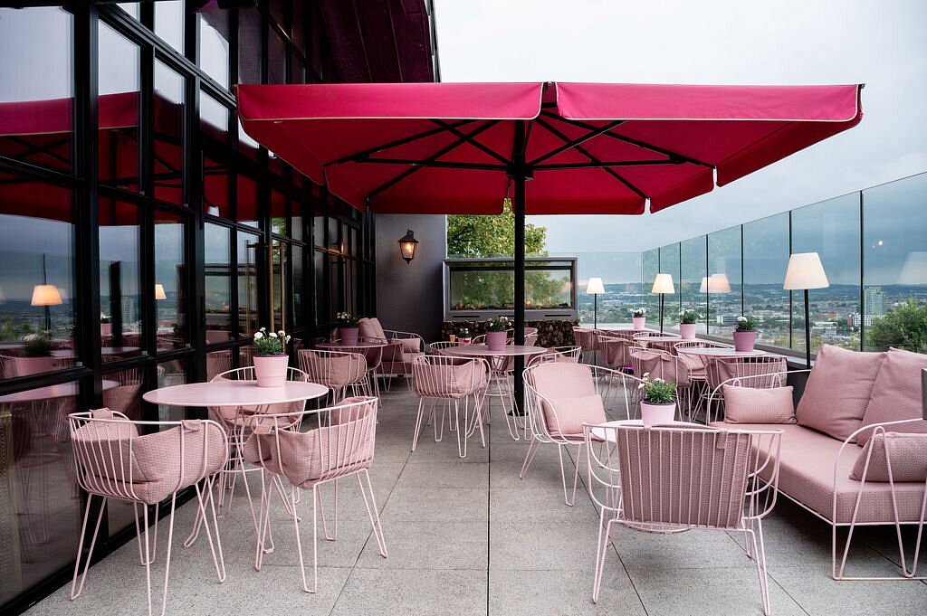 The Montenotte (The Woodland Suite) image 2