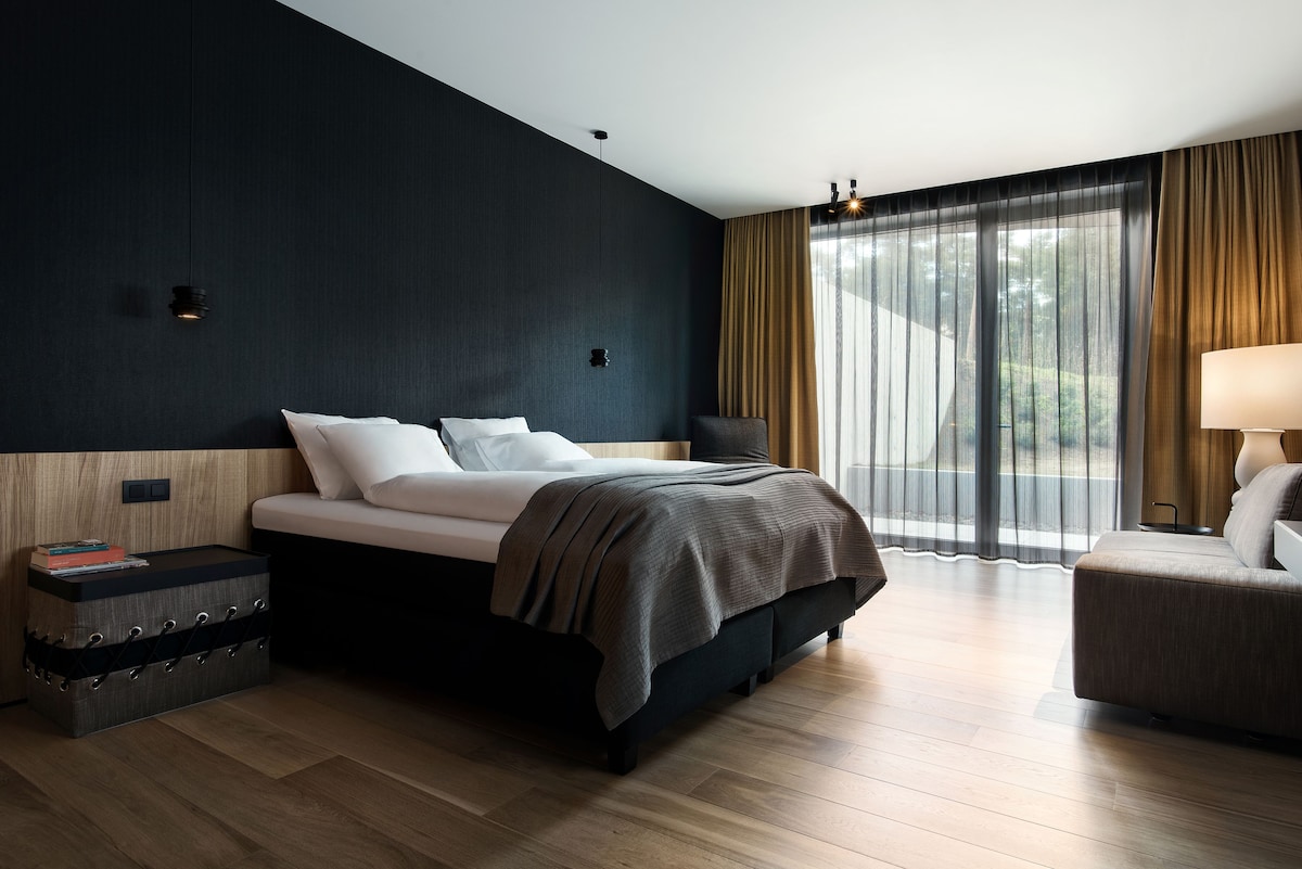 La Butte aux Bois (Double Room with Park View) image 2