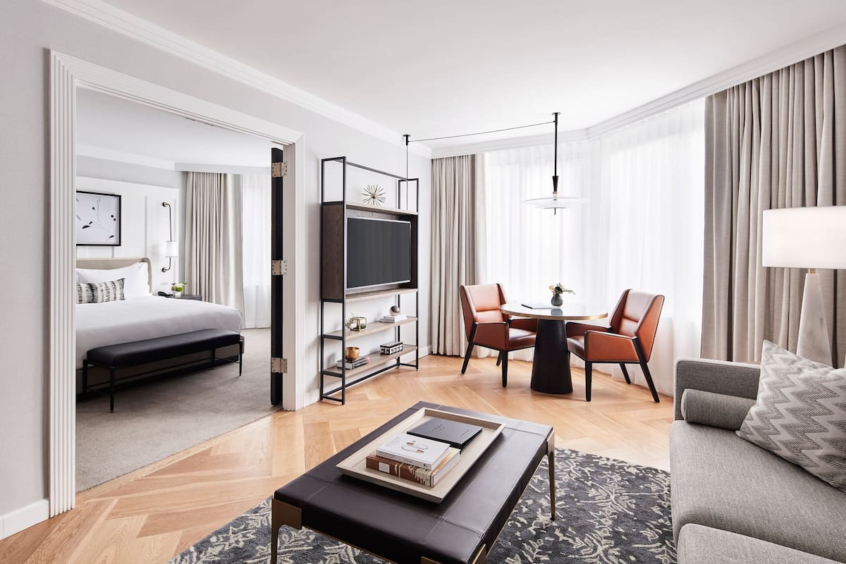 SuiteThe Luxury Collection Hotel Manhattan Midtown image 2
