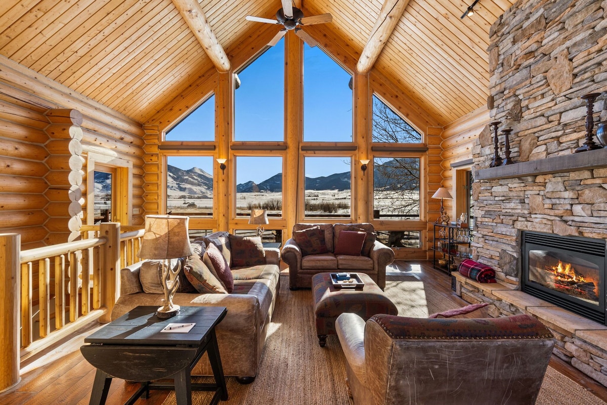 Yellowstone Log Chalet image 7