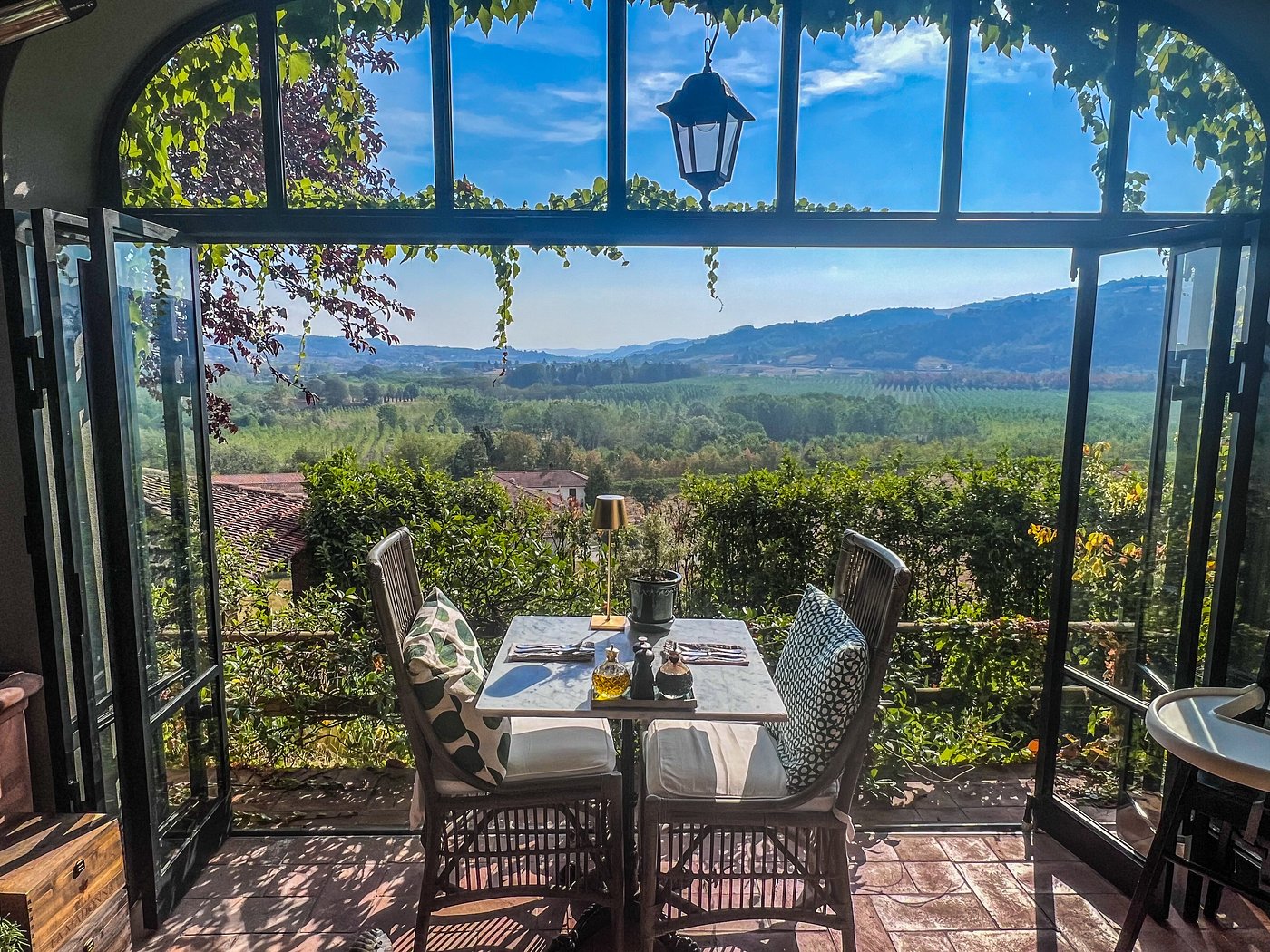 Villa La Madonna (Deluxe Suite) image 2