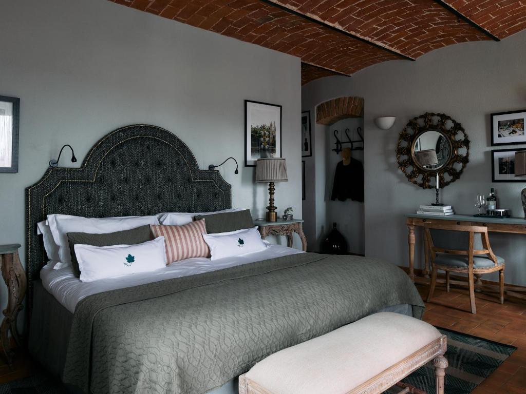 Villa La Madonna (Deluxe Suite) image 4