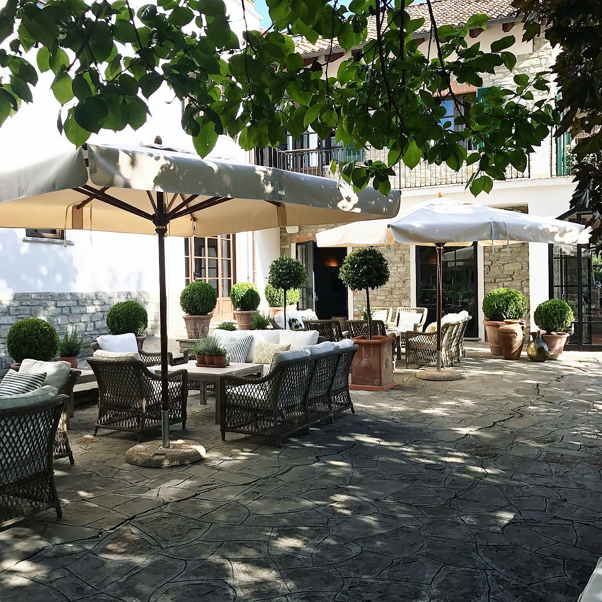 Villa La Madonna (Deluxe Suite) image 8