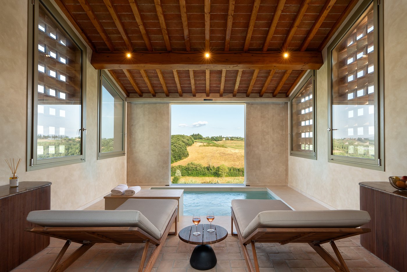 Villa Petriolo (Queen Suite with Pool View) image 6