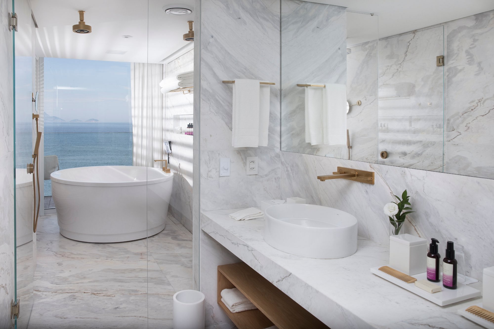 Emiliano São Paulo (Luxury Double Room) image 9