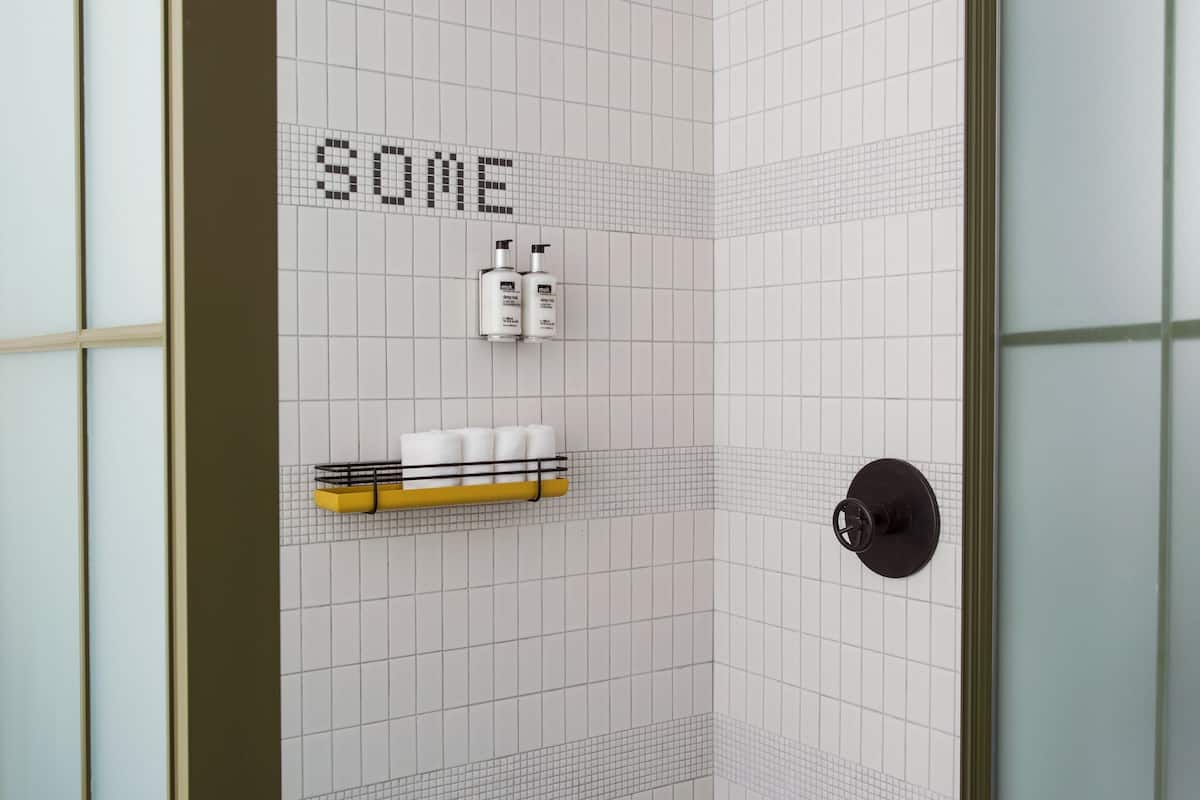 Room, 1 King Bed Moxy NYC Chelsea
 image 1