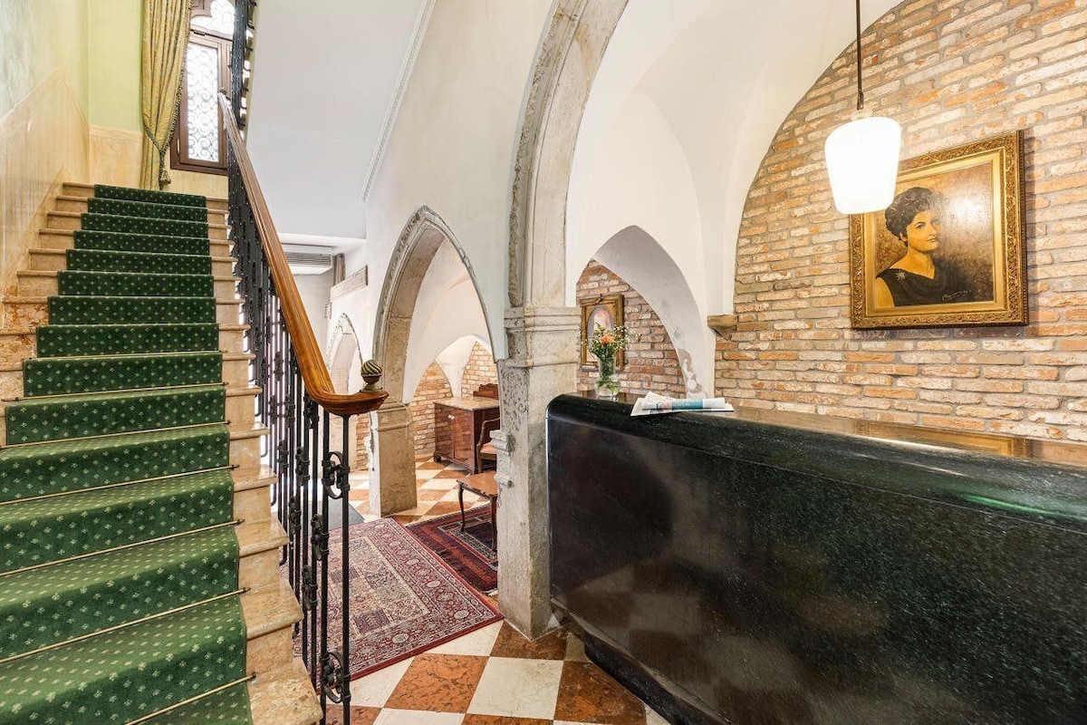 Hotel San Moisè (Classic Double) image 9