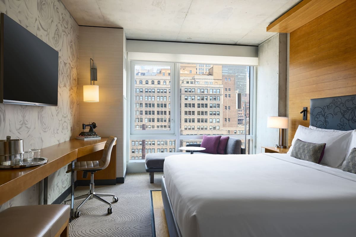 Standard Room Renaissance New York Midtown Hotel
 image 4
