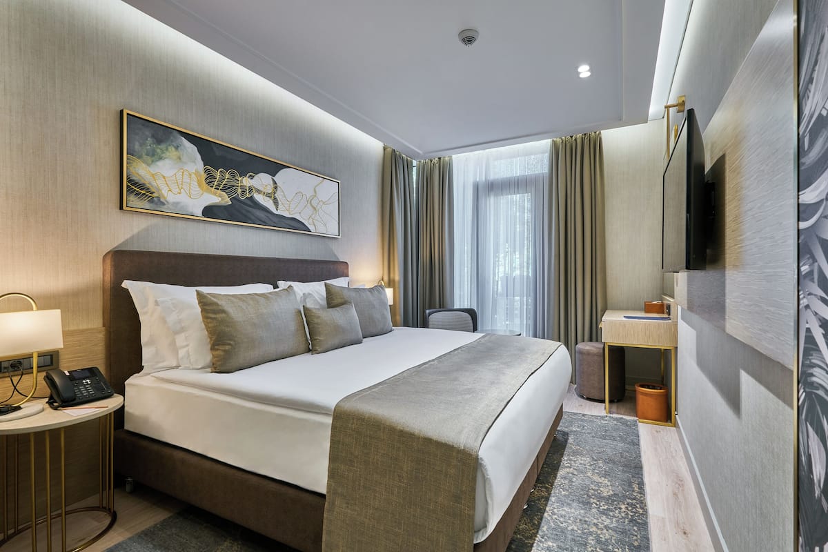 Standard Room Rayelin Hotel Old City

 image 1