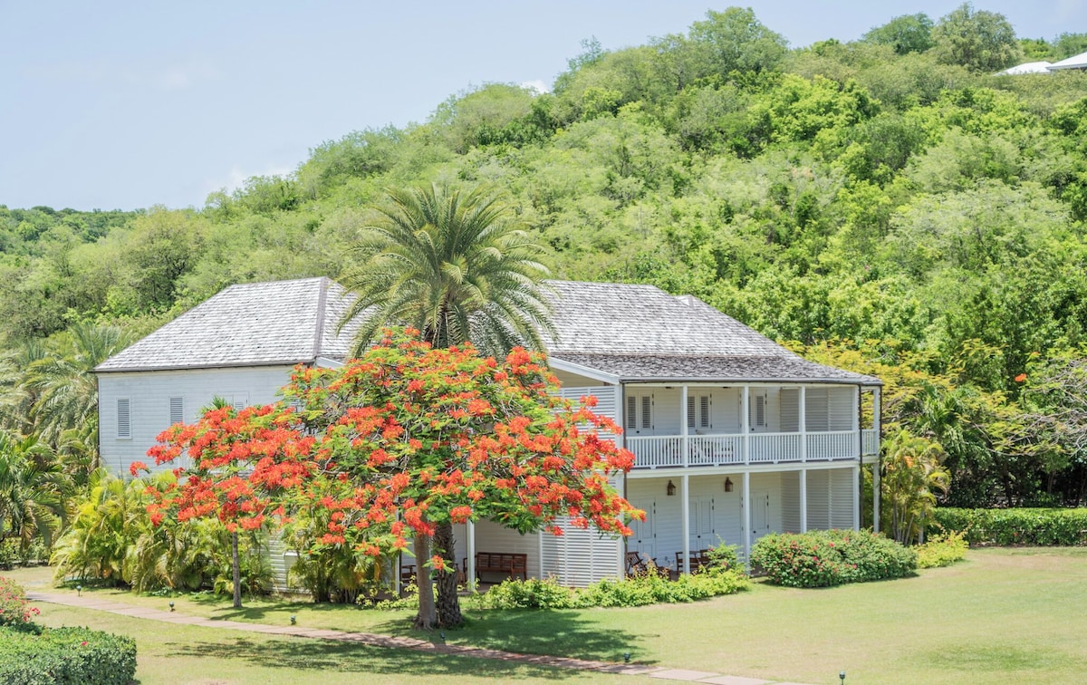 The Inn (Beach cabana) image 6