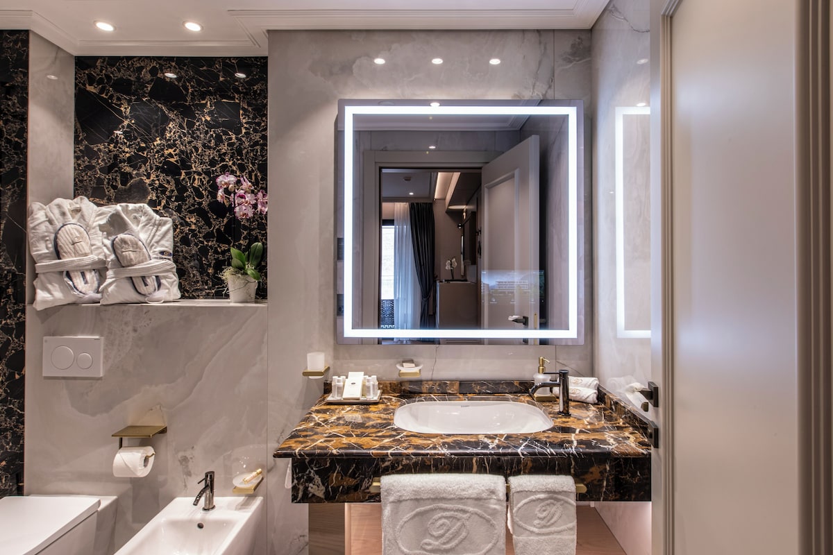 La Romantica (Prestige Room with Terrace) image 5