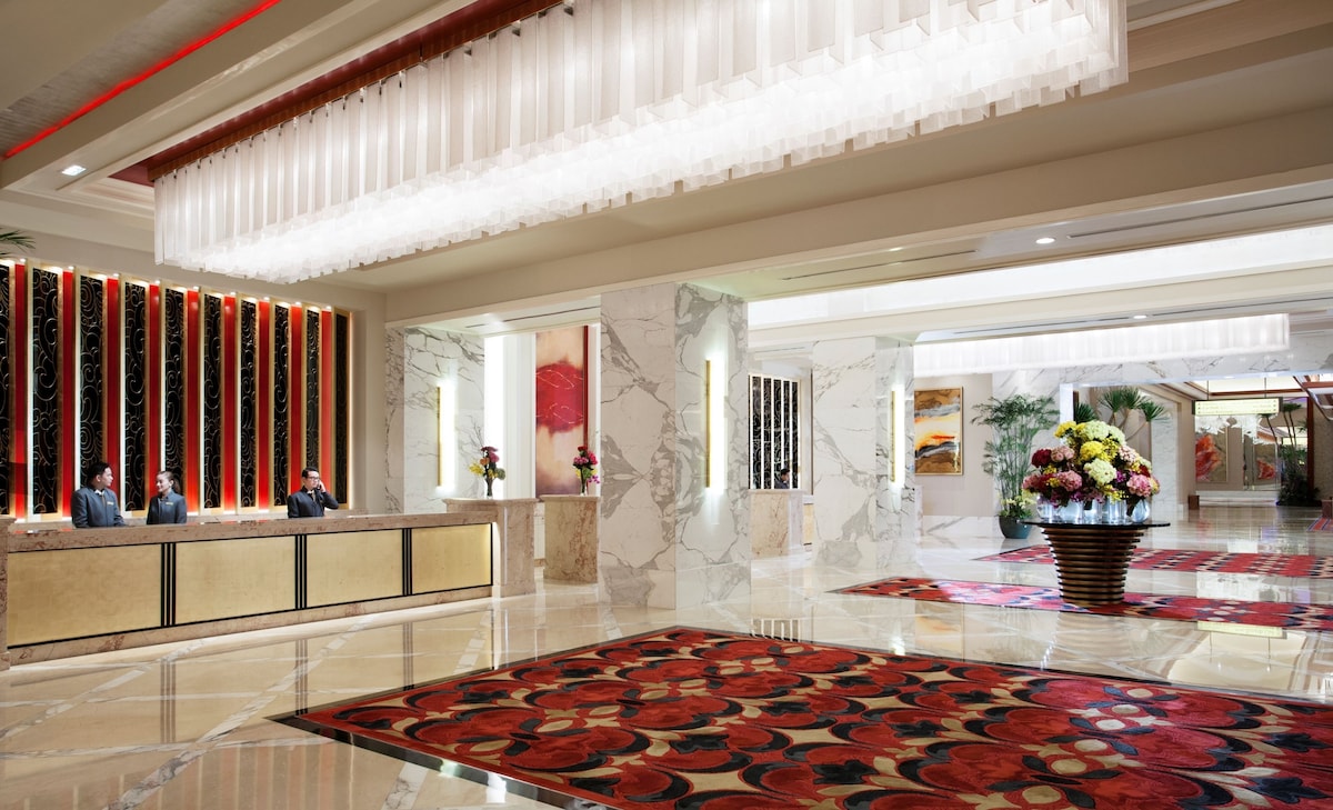 Deluxe Room, Solaire Resort Entertainment City
 image 1