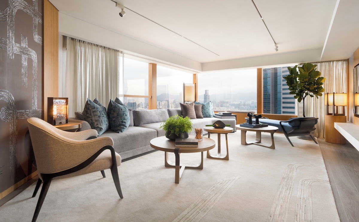 Upper House (Studio 80 with Island View) image 2