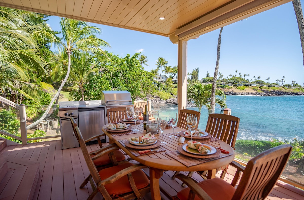 Entire home Oceanfront Lahaina, HI image 1
