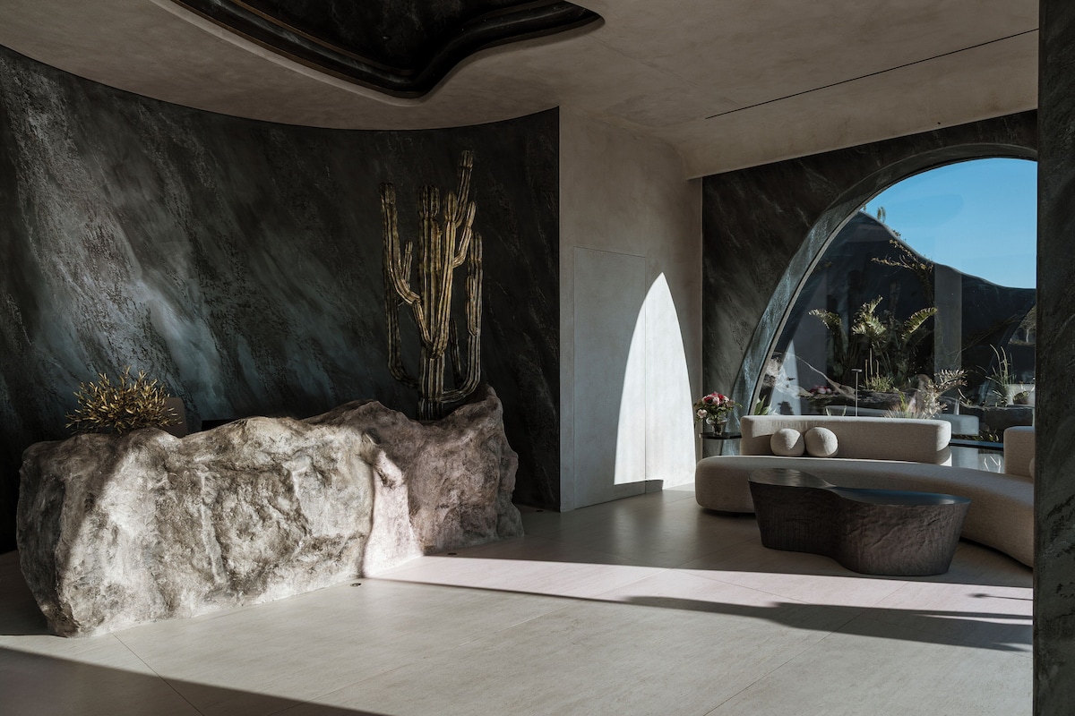 One of One Hotel (Cave Suite Caldera View) image 2