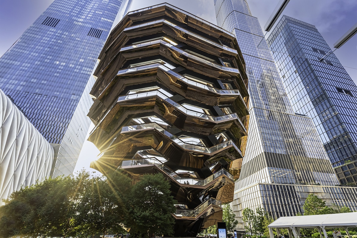 King bed Hilton New York Fashion District
 image 2