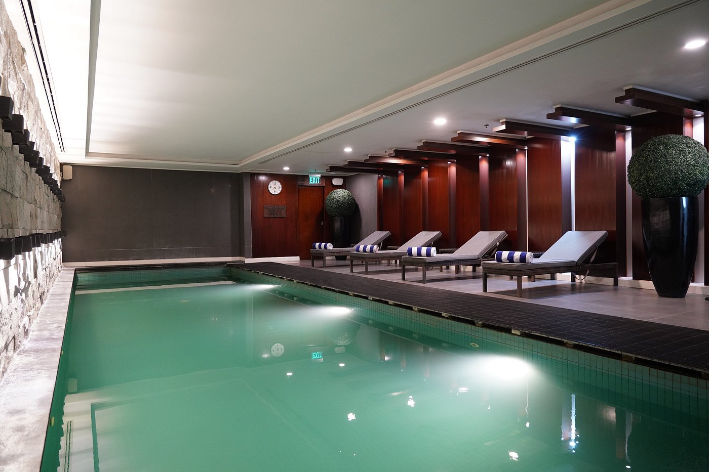 The Nishat Hotel (Executive King Room) image 1