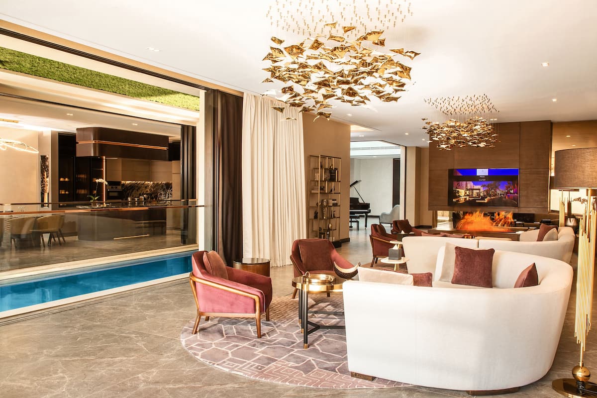Royal Villa, 5 Bedroom, The Biltmore Hotel Villas image 9