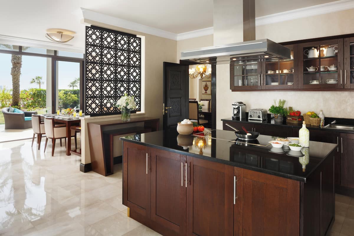 5 Bedroom Royal Villa, Jumeirah Zabeel Saray Dubai image 3