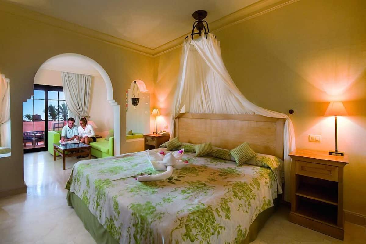 Makadi Palace Junior Suite image 5