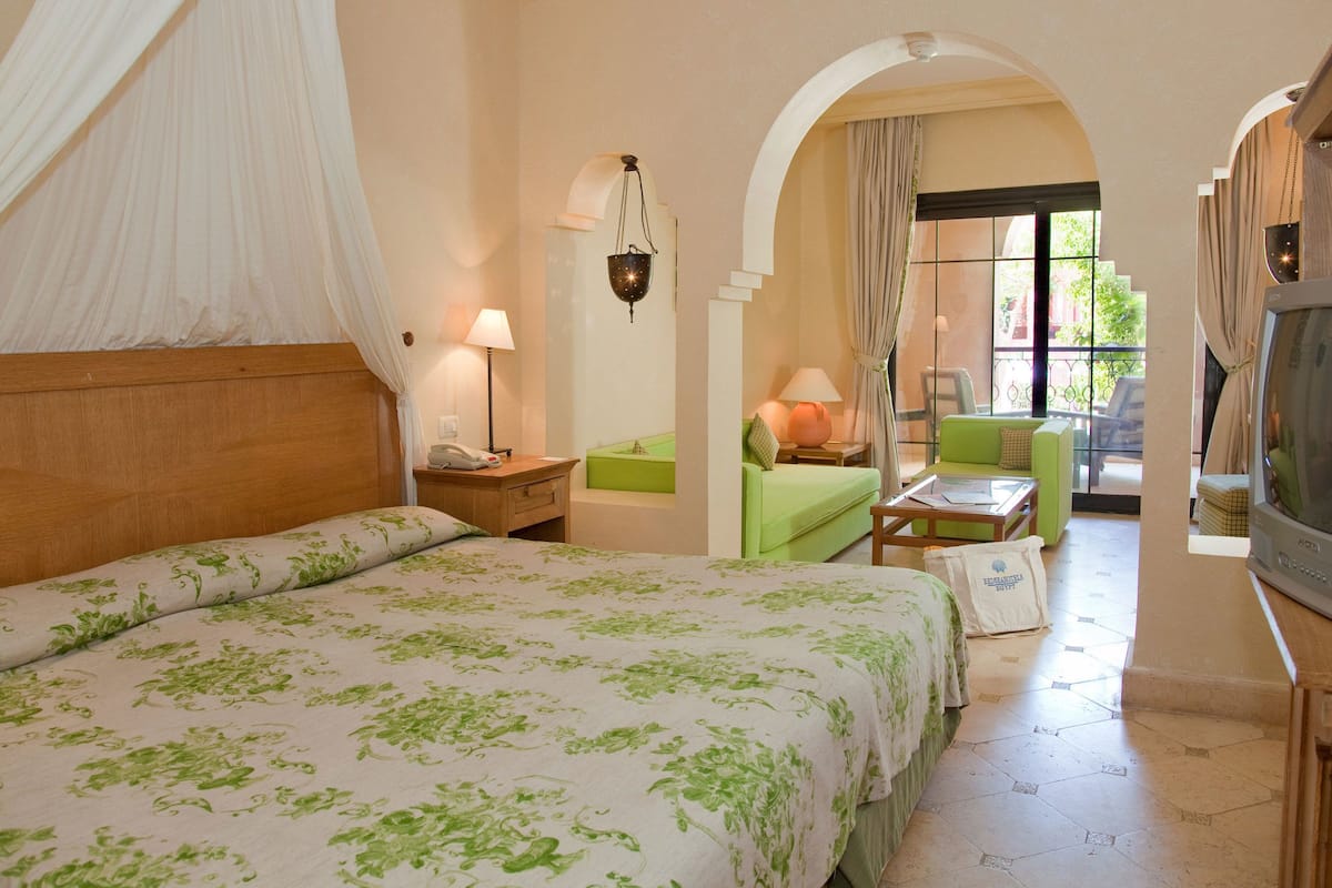 Makadi Palace Junior Suite image 6