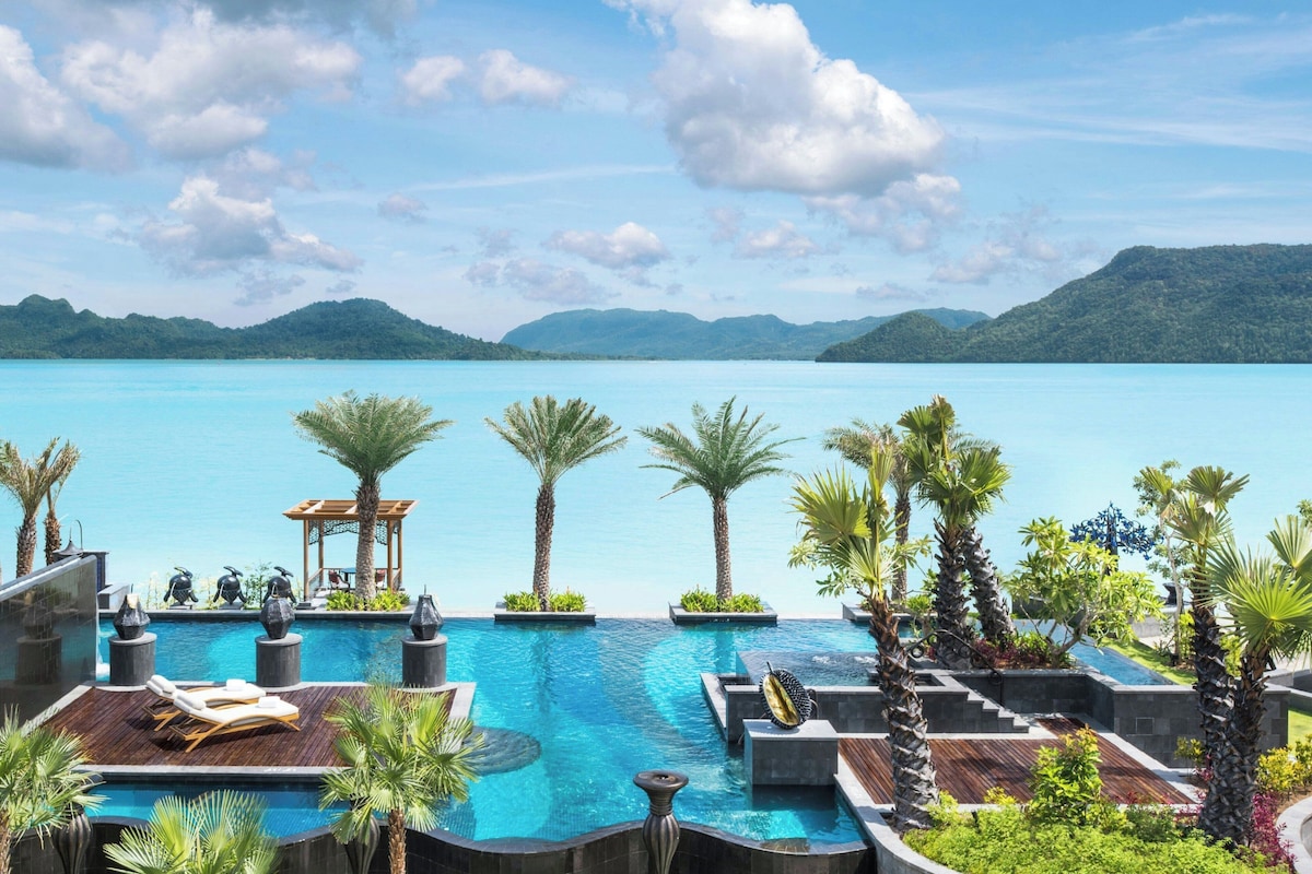 Villa, 4 Bedrooms The St. Regis Langkawi image 1
