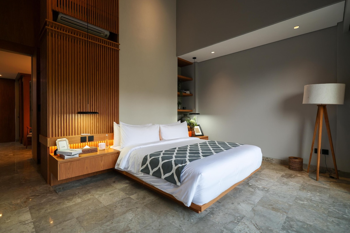 4 Bedrooms Premium Pool Villa, Damara Village Ubud image 5