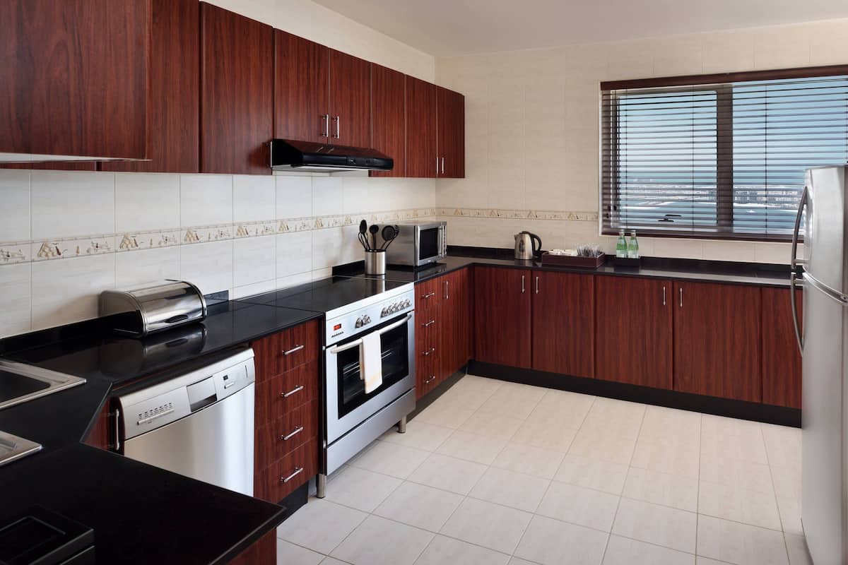 Dubai Marriott Harbour Hotel & Suites
 image 4