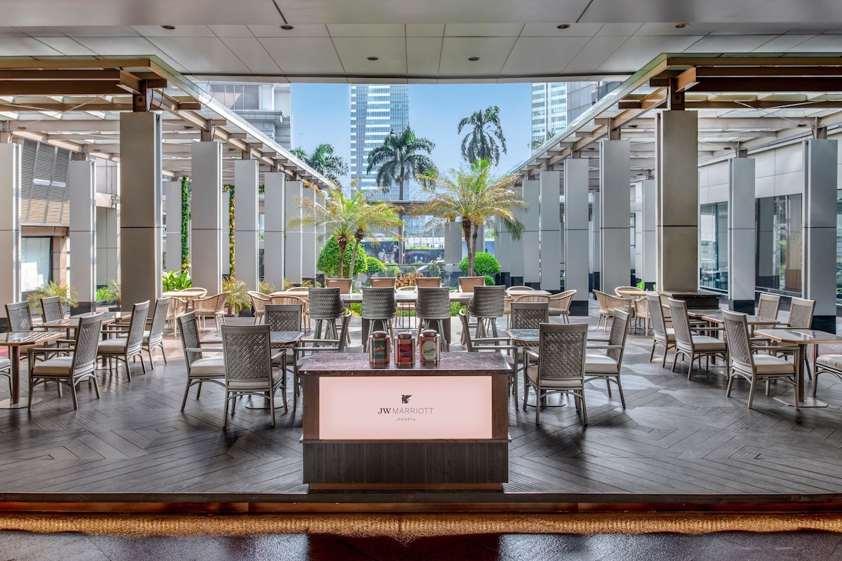 JW Marriott Hotel (Premier Suite) image 2