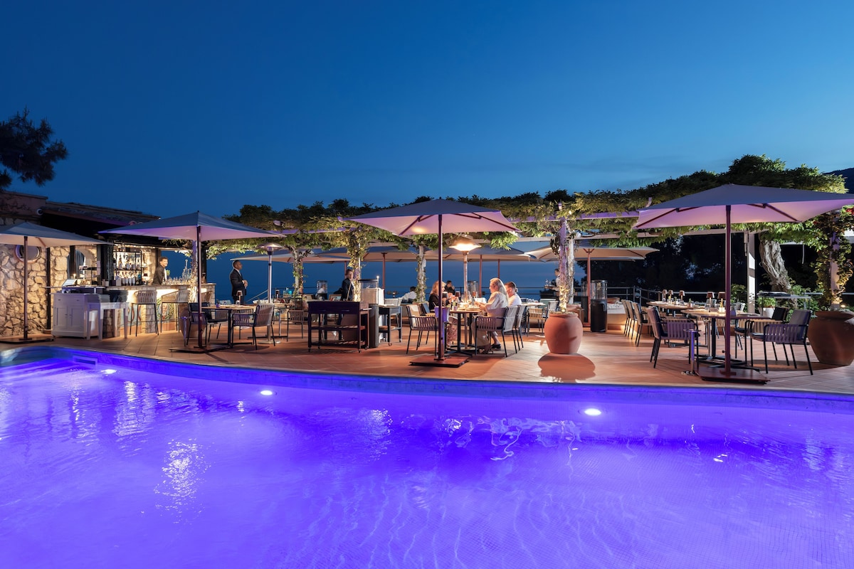Hotel Punta Tragara (Junior Suite with Sea View) image 4