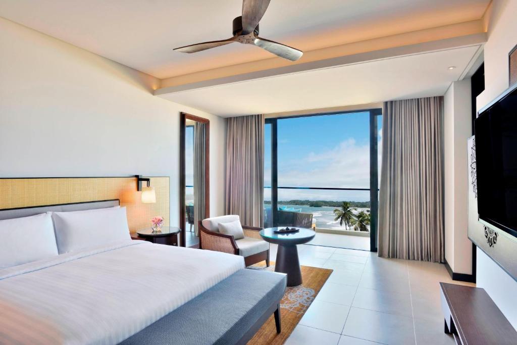 Weligama Bay Marriott Resort & Spa image 2