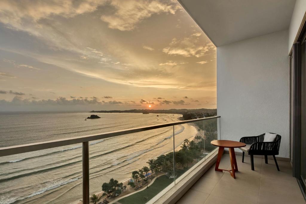 Weligama Bay Marriott Resort & Spa image 3