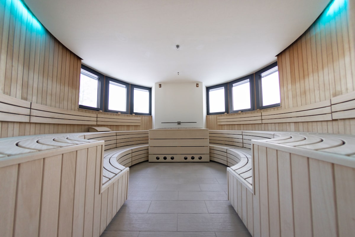 Sparkling Hill (Superior Queen Room) image 9