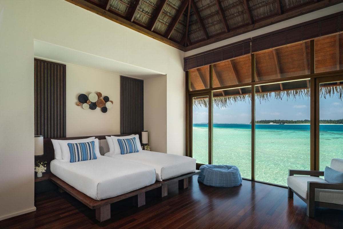 Conrad Maldives Rangali Island image 4
